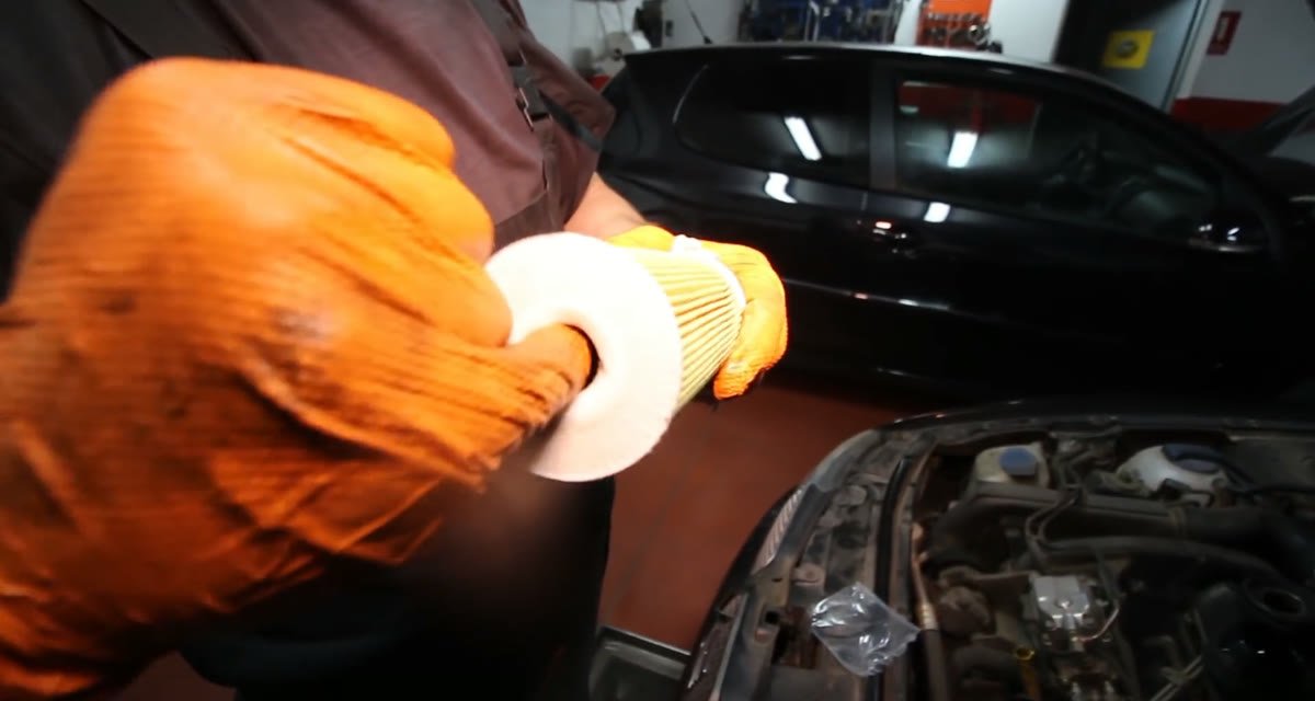 El filtro de aceite de cartucho del Seat León 1.9 TDI